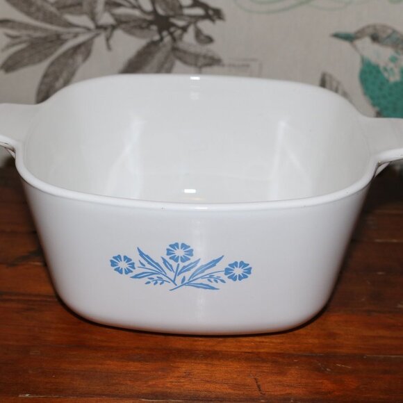 Corningware Other - Corning Ware vintage dish 1 3/4-B  sorry, but no lid has some wear marks